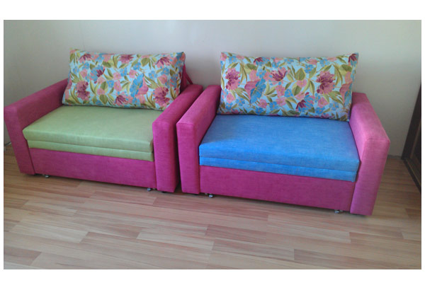 Кресло-кровать цветное