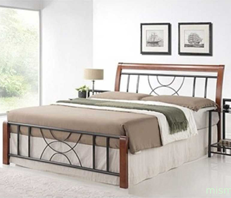 Кровать двуспальная из натурального дерева «Cortina»