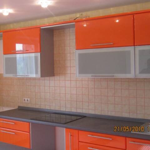 Кухня угловая оранжевая