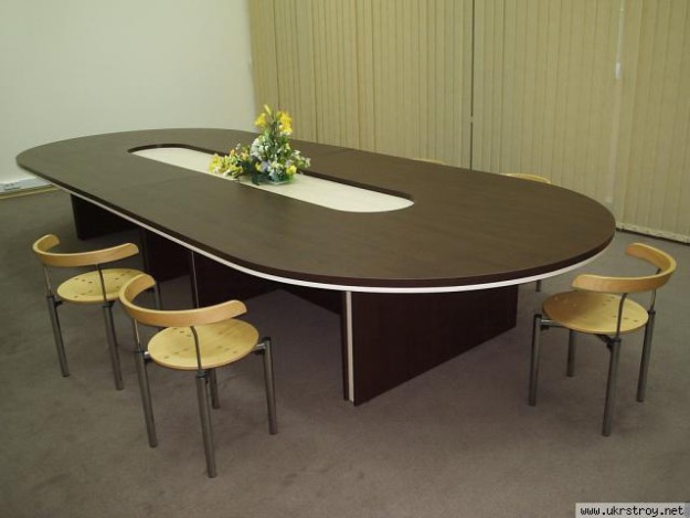 Набор мебели для переговорной с овальным столом