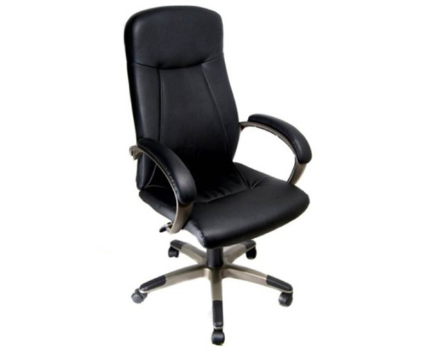 Офисное кресло черное из экокожи «Смарт»